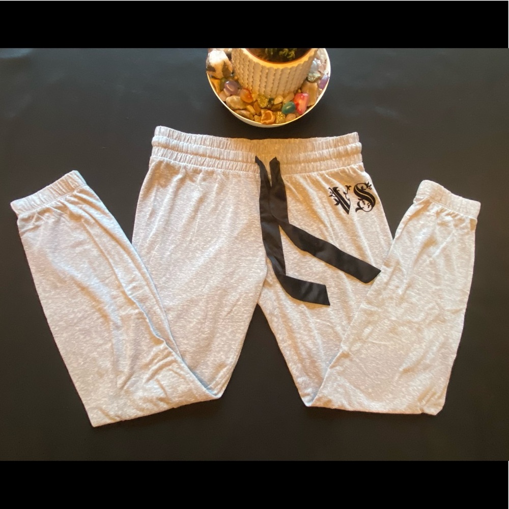 Victoria’s Secret lightweight joggers